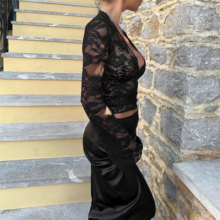 Presley Hollow-Out Top