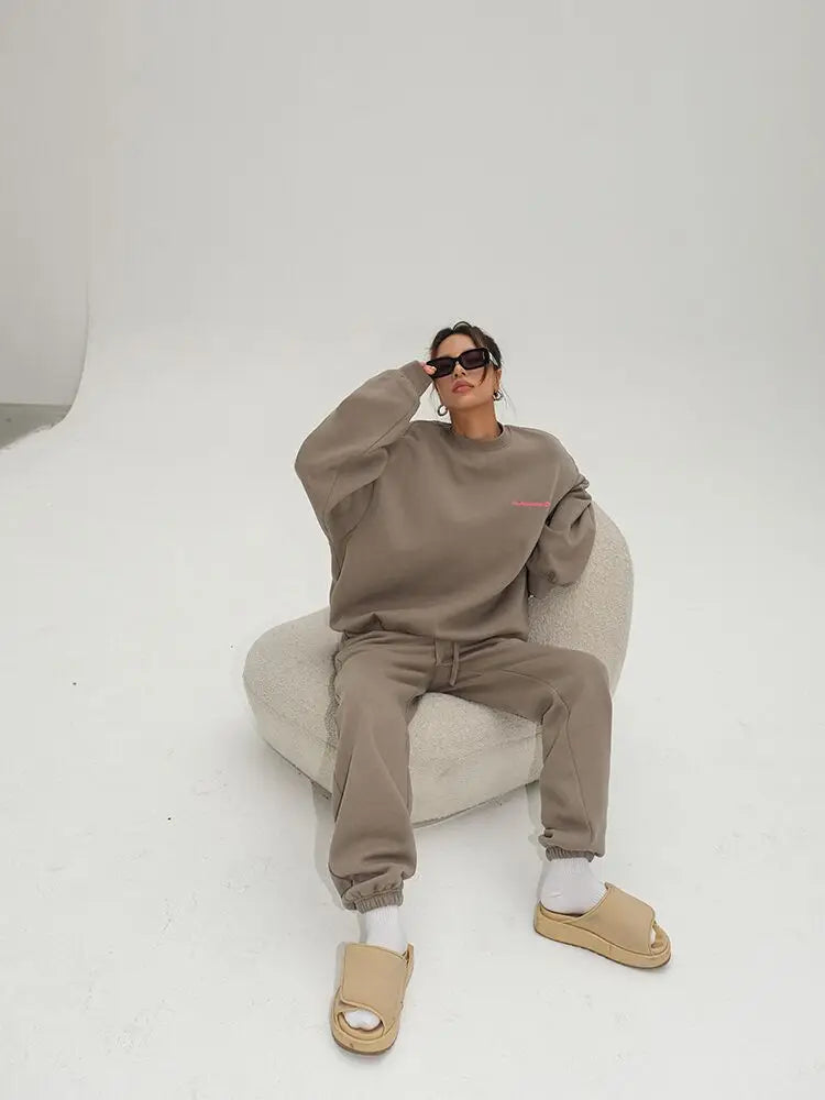 Maya Casual Winter Tracksuit